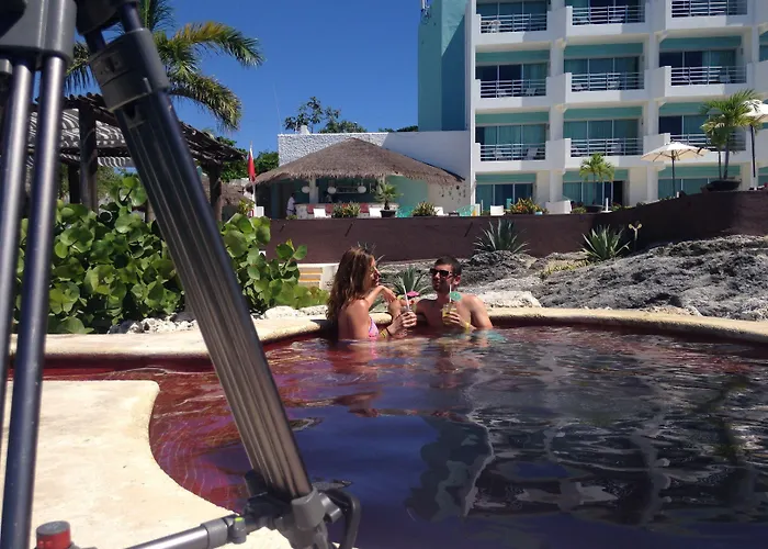 Hotel B